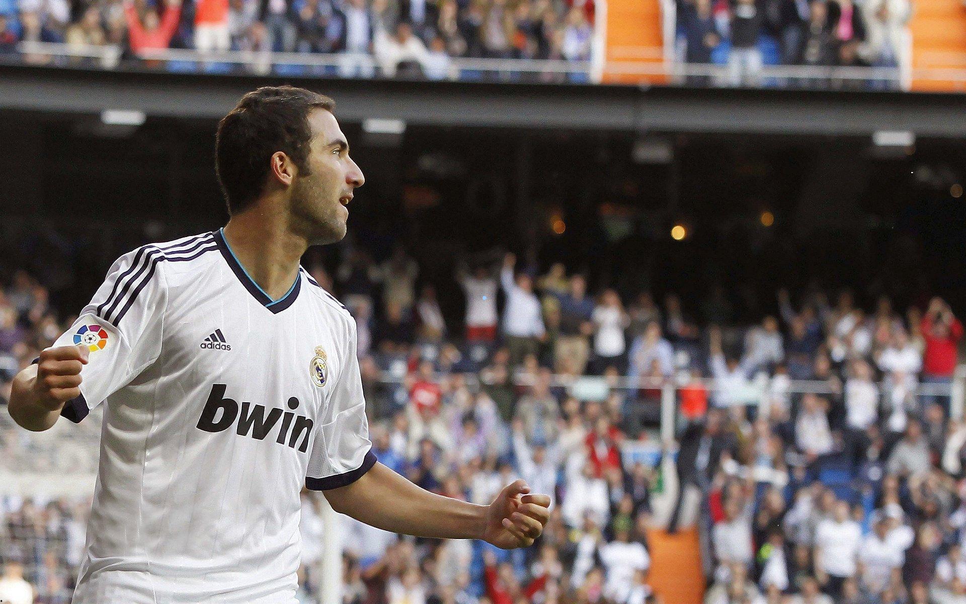 足彩网直播团队_科瓦奇坦言本塞拜尼与萨比策伤停缺阵，球迷嘘声背后彰显足球智慧